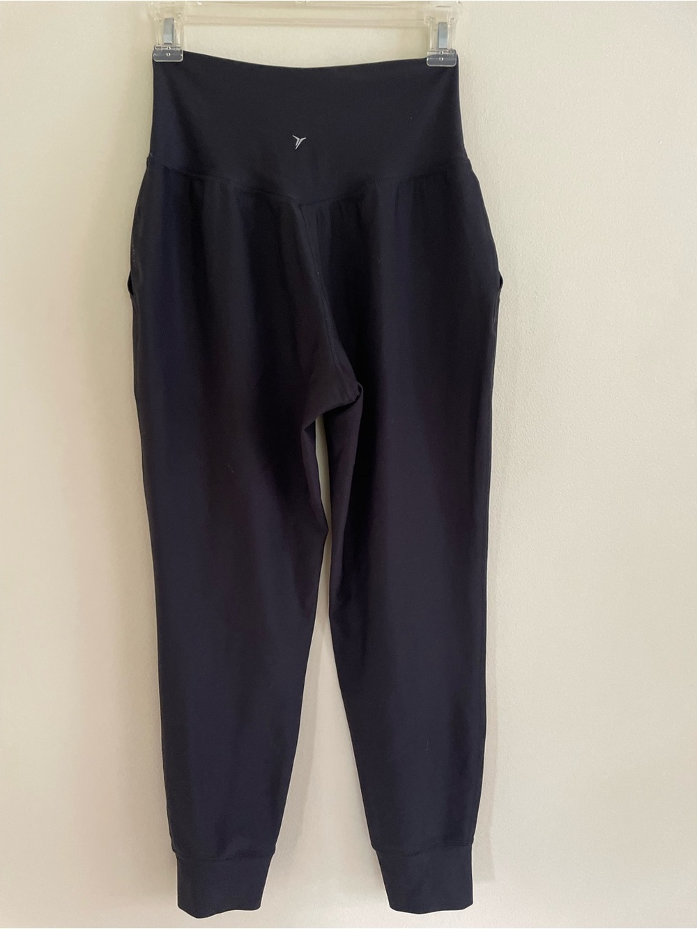 Black Old Navy High-Waist Active Joggers Small